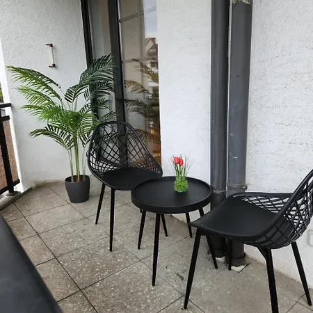 Apartment Zentrale Und Gemuetliche Düsseldorf